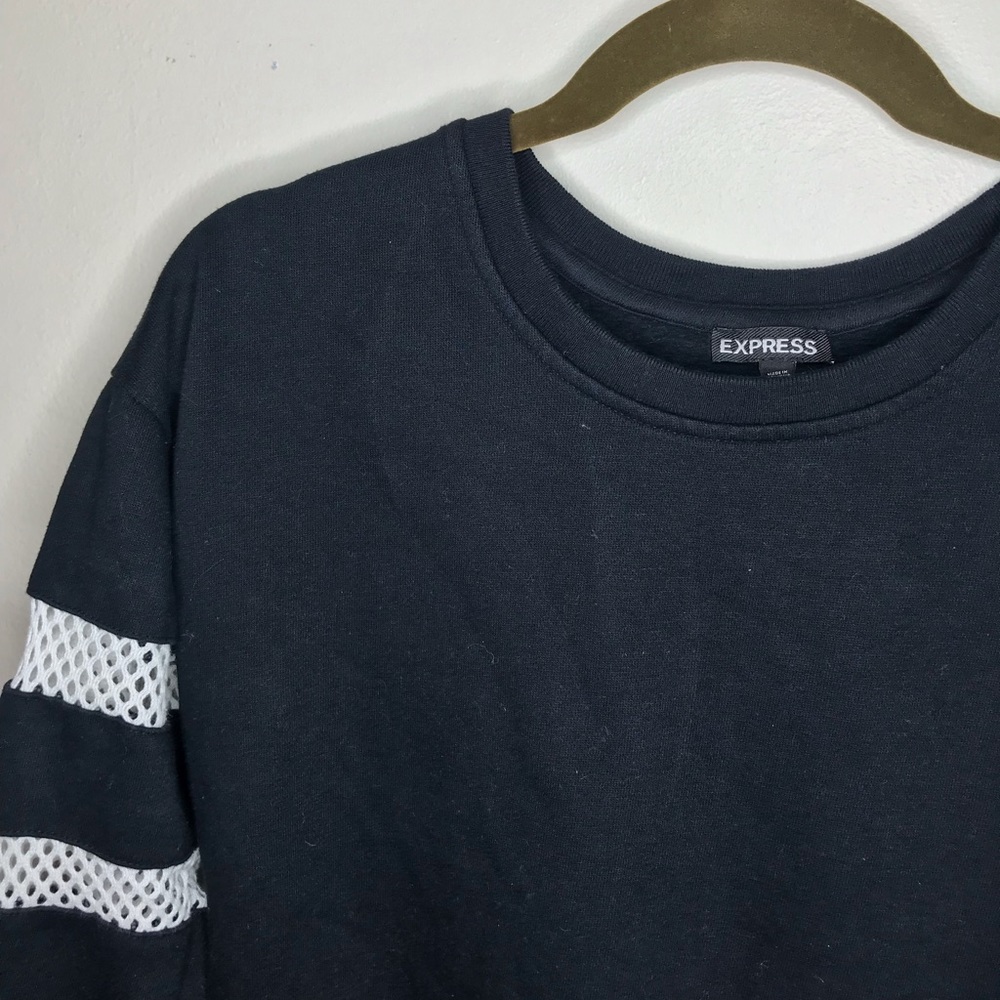 Express women’s long sleeve stylish top